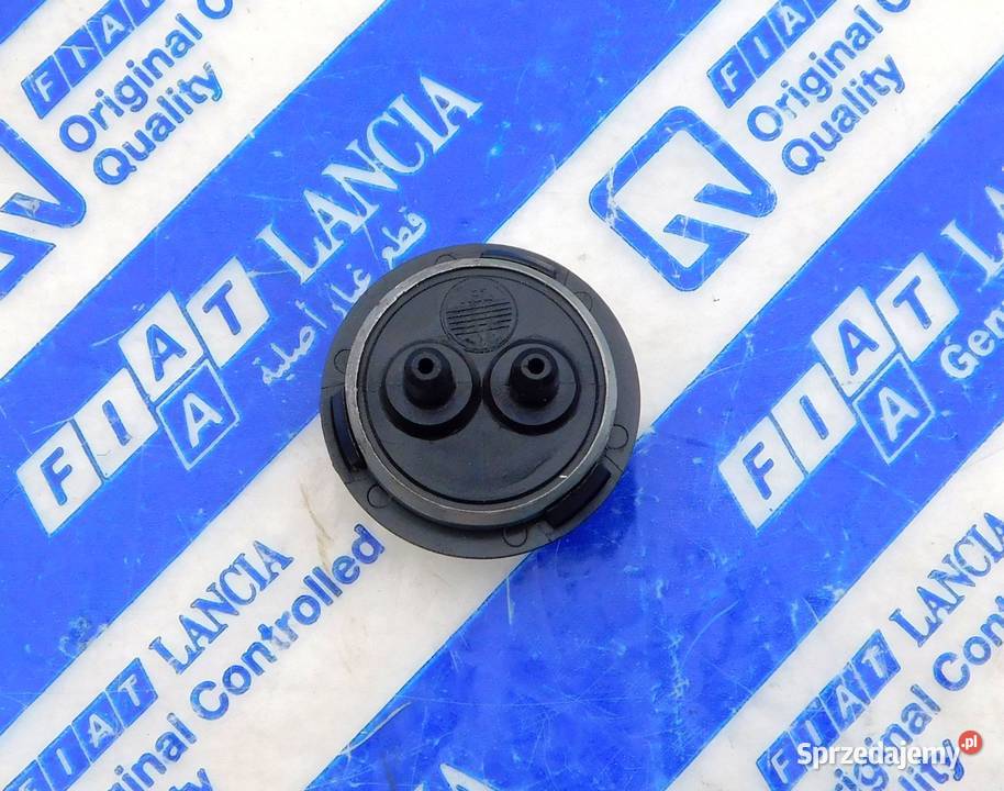 NOWA pompka spryskiwaczy Fiat 126p 126 stary typ Tarnów sprzedam