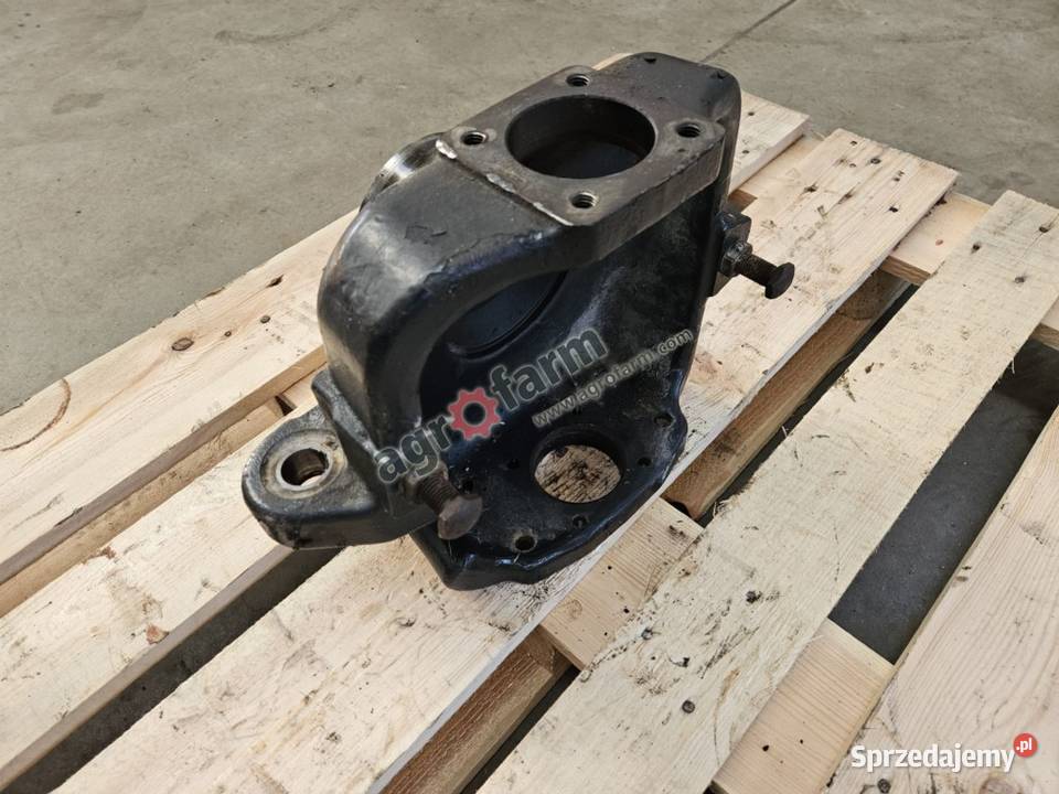 Zwrotnica LH Valtra N111 N121 N141 Byków