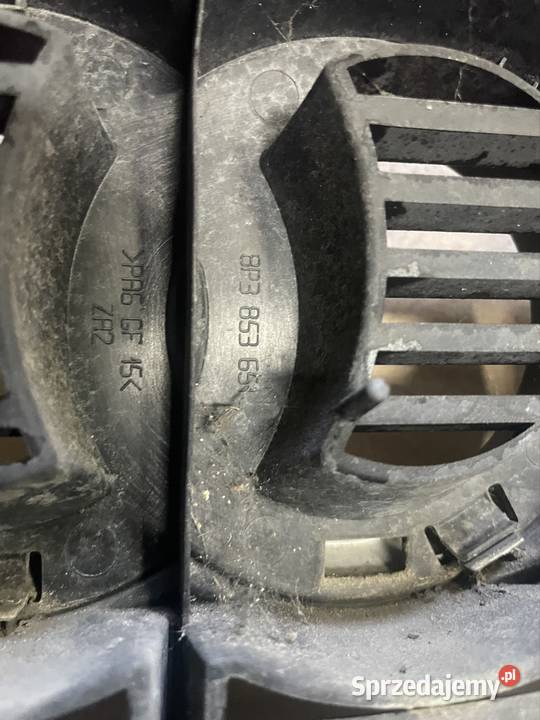 8P3853651 Grill atrapa zderzaka Audi a3 8P Atrapy sprzedam