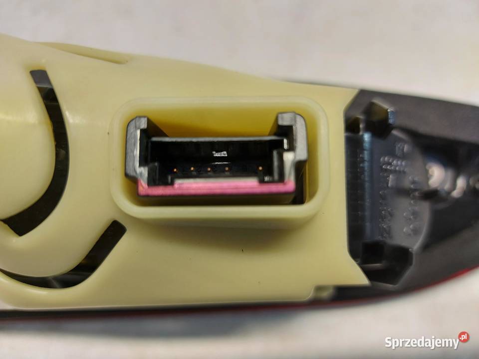 BMW G23 G22 M440i Cabrio Lampa klapy bagażnika