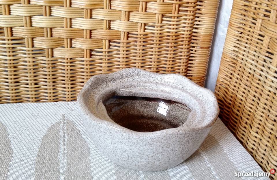 Cygaretnica ogromna popielniczka popielnica beżowy