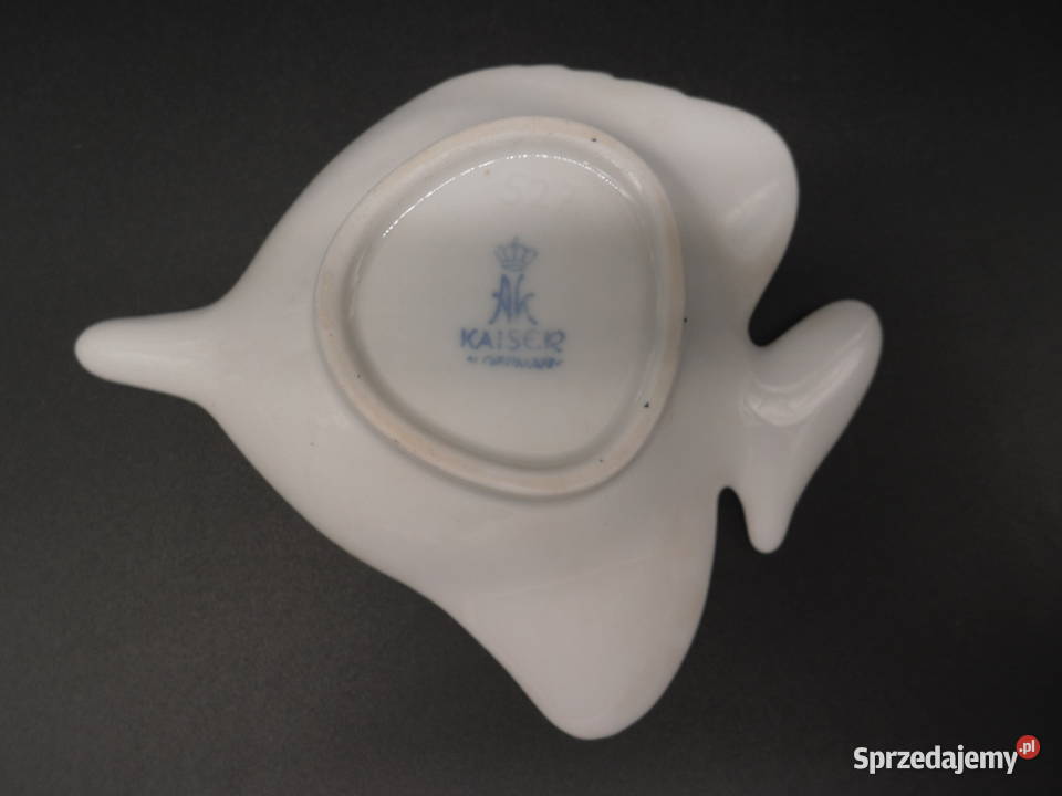 Porcelanowa biała paterka KAISER w kształcie Raszków