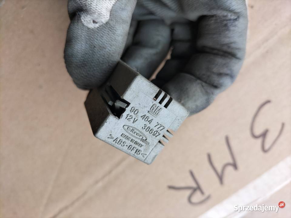 PRZEKAŹNIK OPEL 90464777 Układ elektryczny Kamień-Kolonia