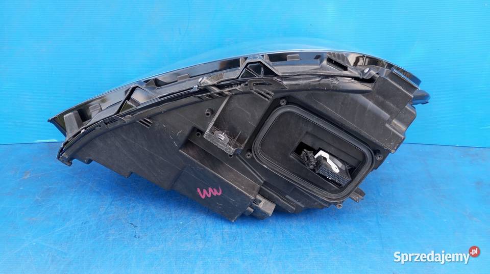 LAMPA LEWY PRZÓD EU FULL LED A1769068900 osobowe Nowy Tomyśl