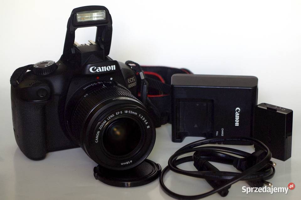 Canon eos 4000D z obiektywem i torbą na aparat mazowieckie Łomianki
