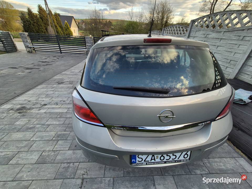Opel Astra H 17CDTI 2006 r przebieg 271 śląskie Wierbka