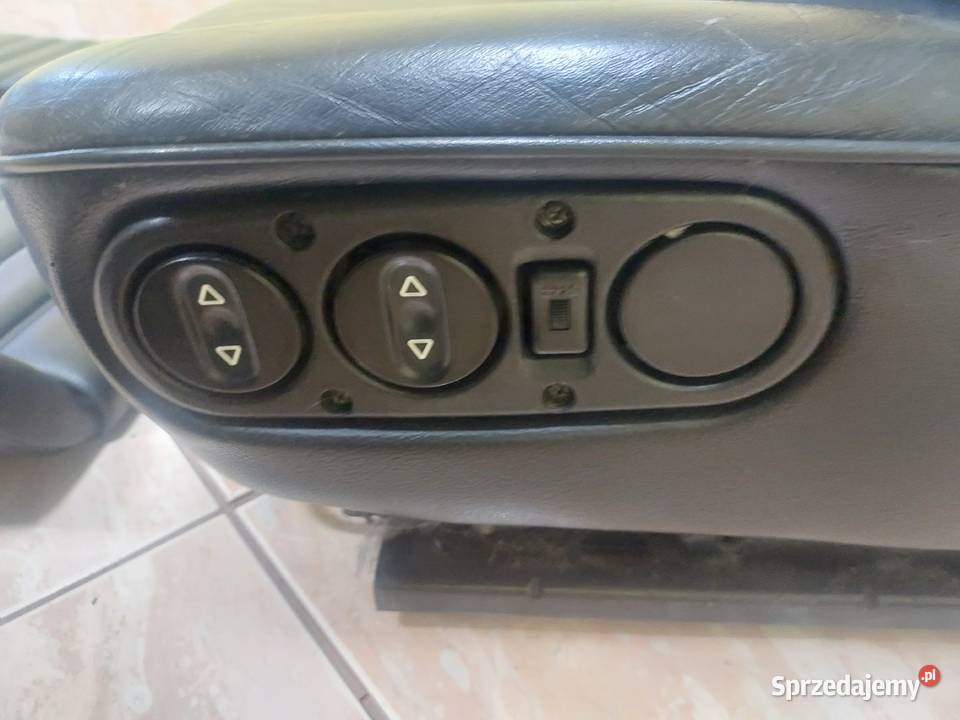 Fotele przednie tylne Porsche 964