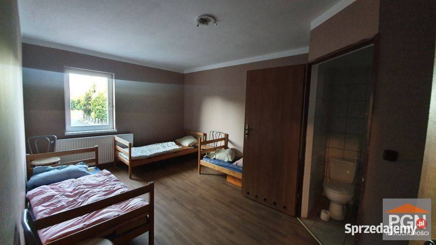 sprzedaży domu wolnostojącego 1000m2 Płoty wolnostojący