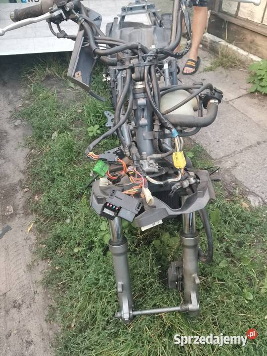 Pozostałości Burgman 250 400 chłodnica pompa mazowieckie Mińsk Mazowiecki