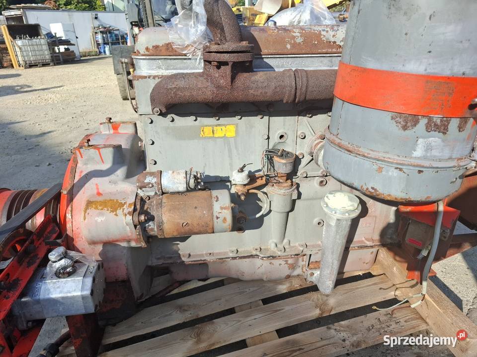 Kombajn zbożowy Bizon silnik SW 400 Leyland stan Zbożowe
