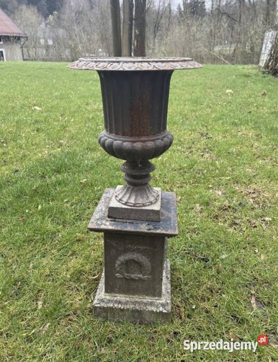 Stara pałacowa donica żeliwna na podstawie Bystrzyca Kłodzka sprzedam