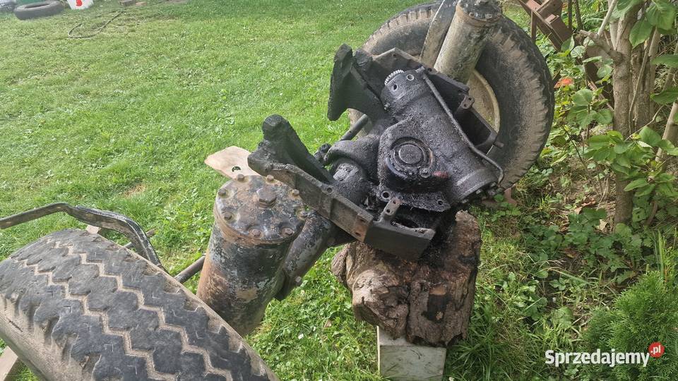Przednia oś Ursus 385 miękka kompletna koła Wielka Wieś sprzedam