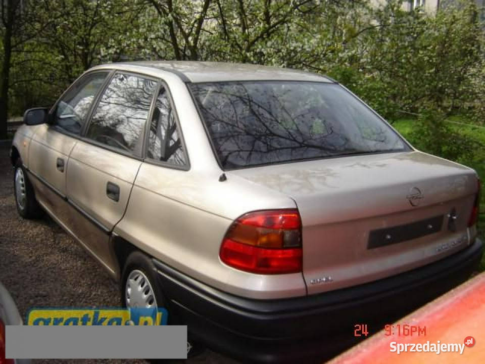 Opel Astra 1własciciel KRAJOWY65BezwypadkowySTAN Sedan / Limuzyna Skawina
