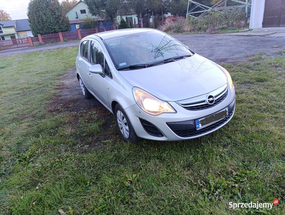 Opel Corsa 13 D oszczędny długie opłaty 2012r 268500km Zamość sprzedam