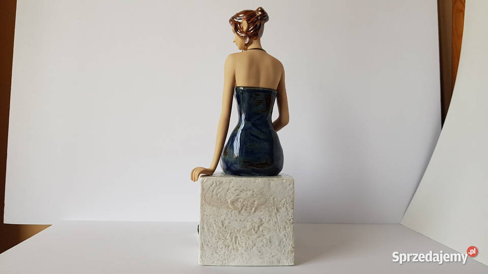 Porcelanowa figurka Dama Leonardo Collection Dąbrowa Górnicza