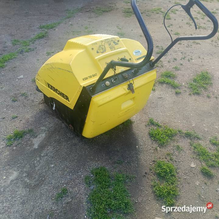 Zamiatarka Karcher KSM 700 BAT akumulatorowa Pielgrzymka