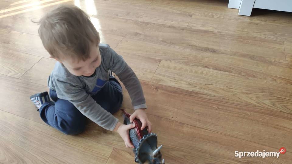 Duży Dinozaur Ryczy Triceratops Figurka Gumowa z małopolskie Mogilany