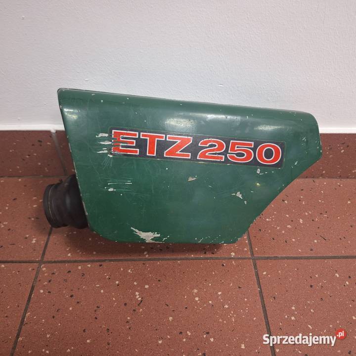 Boczek lewy MZ ETZ 250 podkarpackie Strzyżów