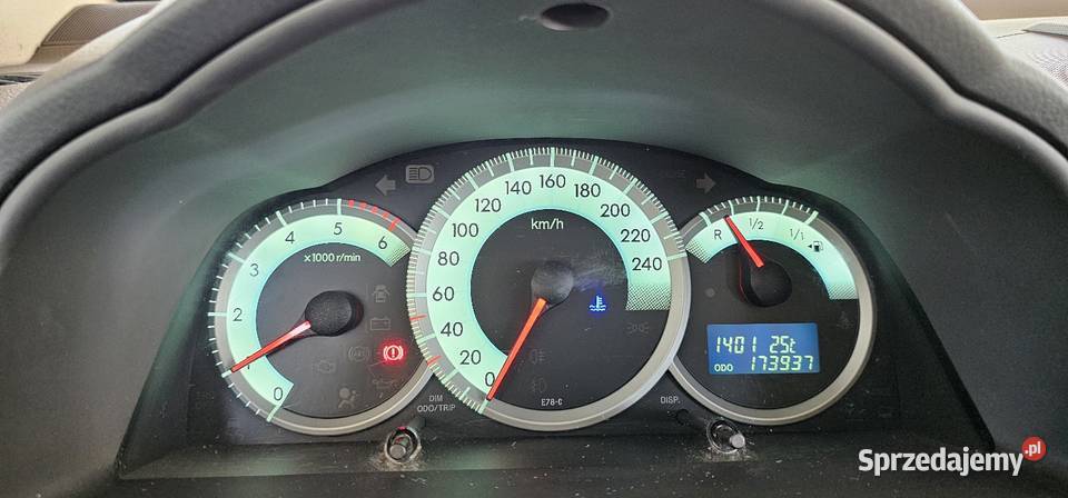 Toyota Corolla VERSO 22 D4D z przebiegiem 174 immobilizer Namysłów sprzedam