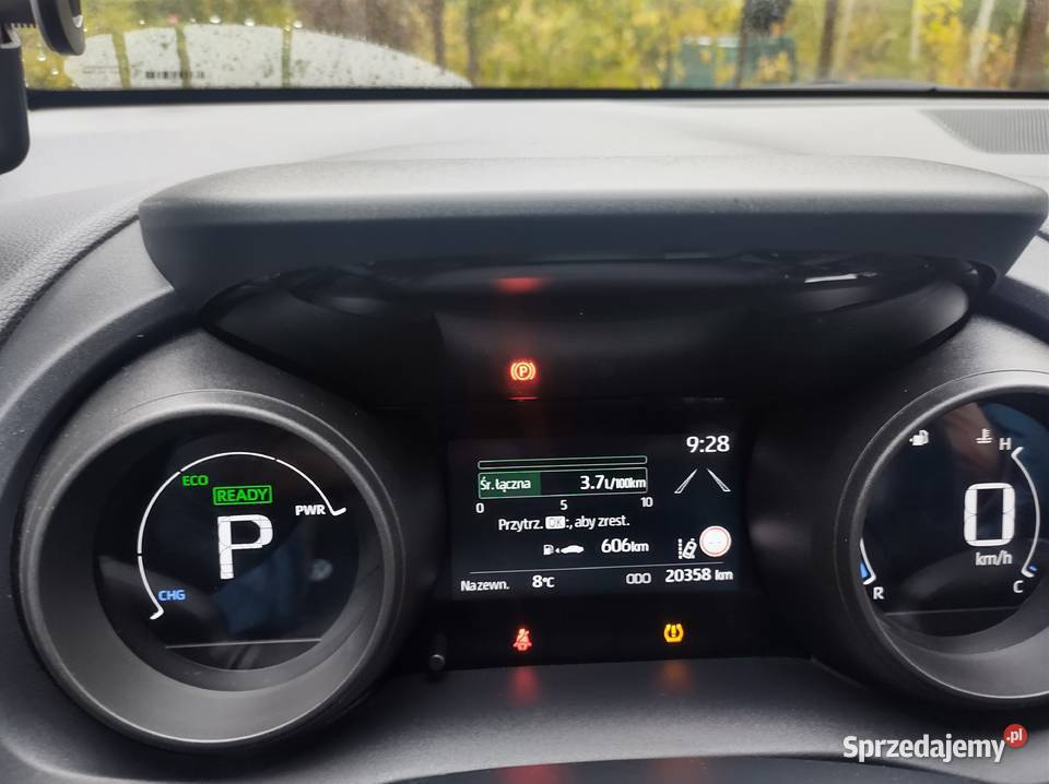 Toyota Yaris Hybrid ComfortStyleTech hybryda Yaris śląskie Poręba