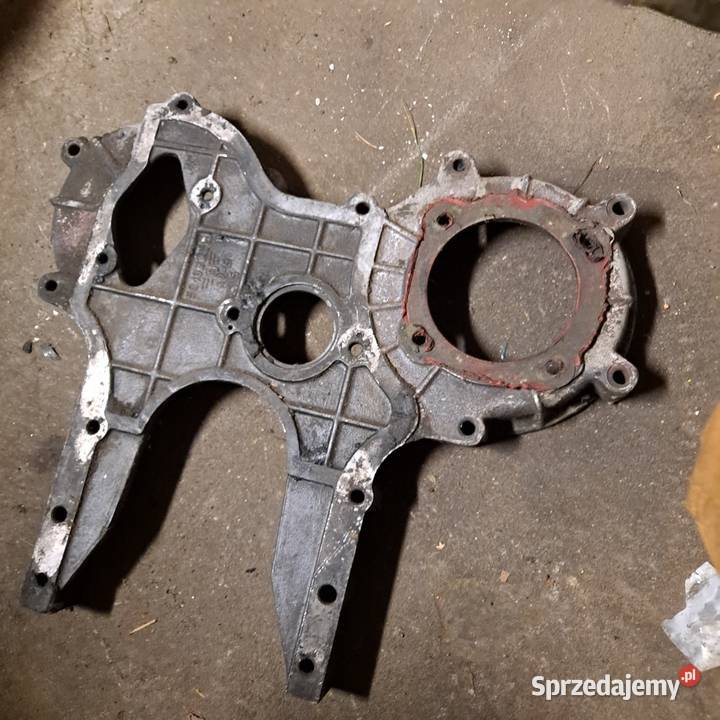 Pokrywa rozrządu ursus c330 Wschowa