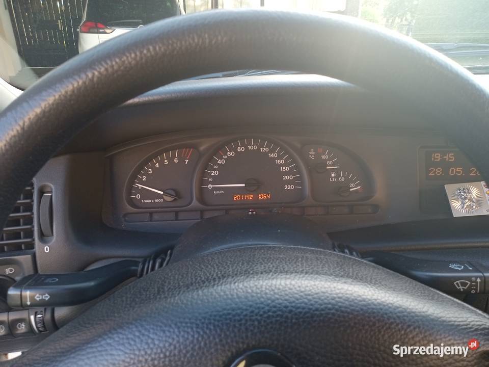 Opel Vectra B 18 nieuszkodzony