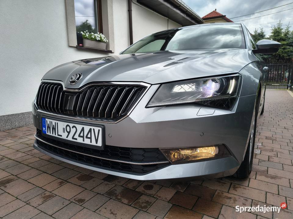 Sprzedamzamienię Superb 20 TDI nowy rozrząd olej serwisowany w ASO Wołomin