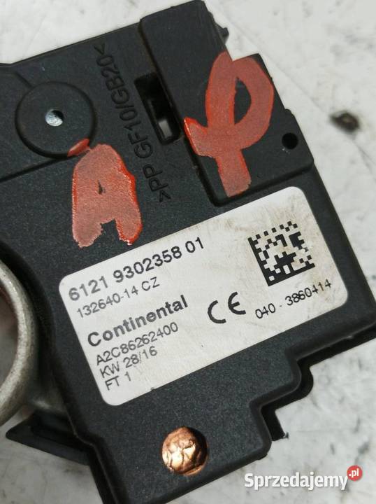 KLEMA MINUS MASA BEZPIECZNIK 9302358 Bmw Seria 5