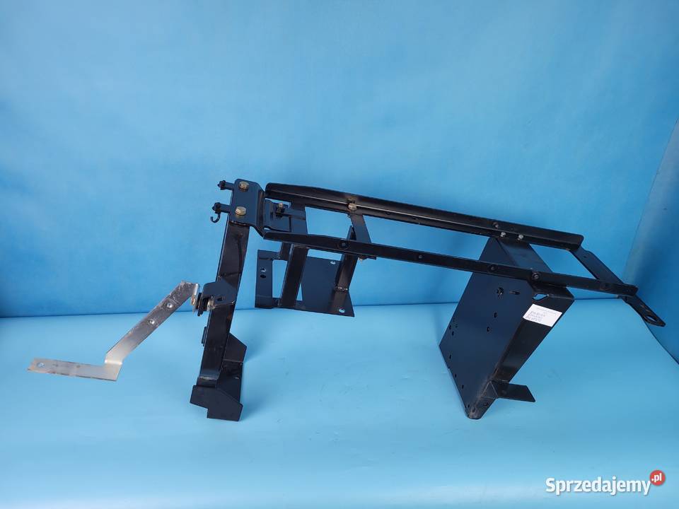 CASE IH PUMA 145 12r WSPORNIK MASKI 84485123 Kabina i karoseria Kolno