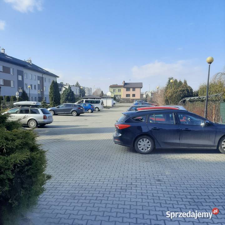 Wynajmę miejsce parkingowe na monitorowanym 46m2 małopolskie Nowy Sącz sprzedam