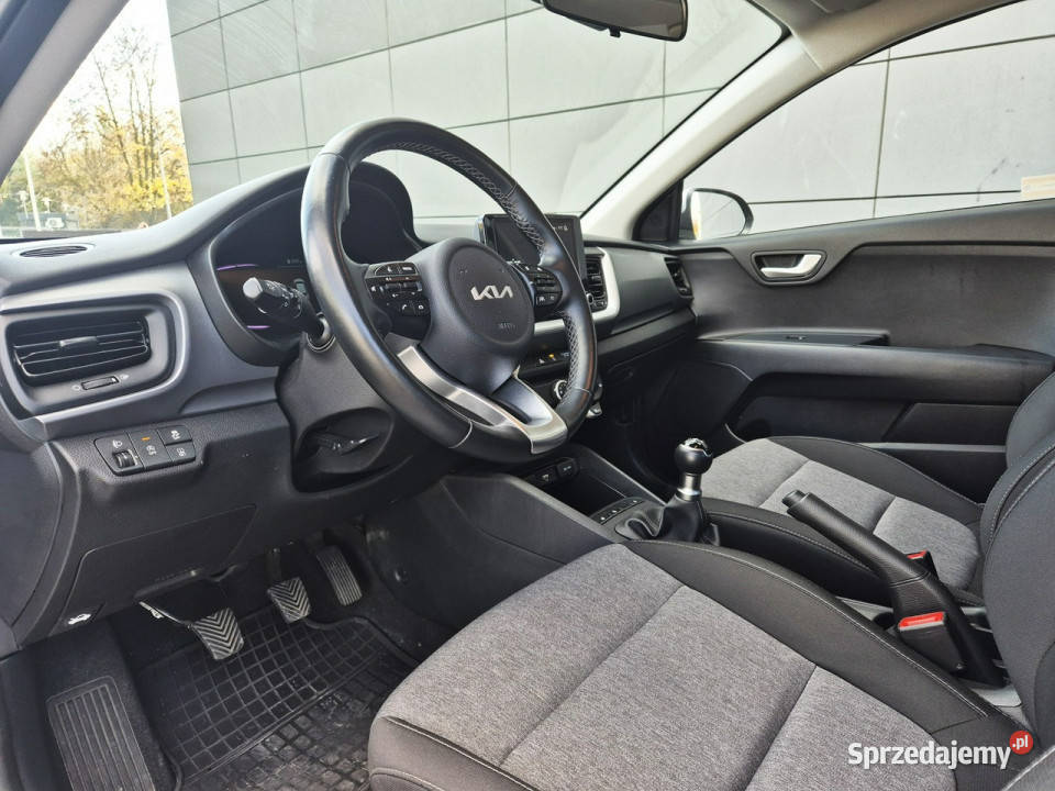 Kia Stonic 12 DPI 79 5MT Wersja MSMART Salon przyciemniane szyby