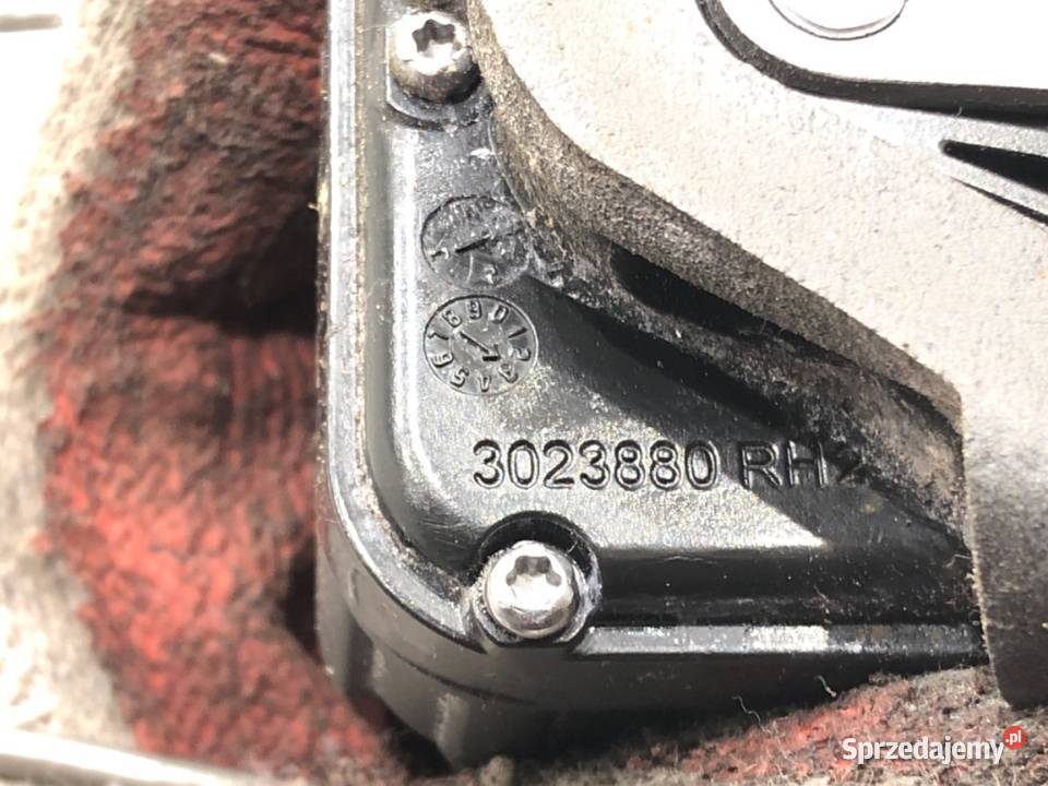 ZAMEK DRZWI PRAWY PRZÓD OPEL ZAFIRA C Minivan