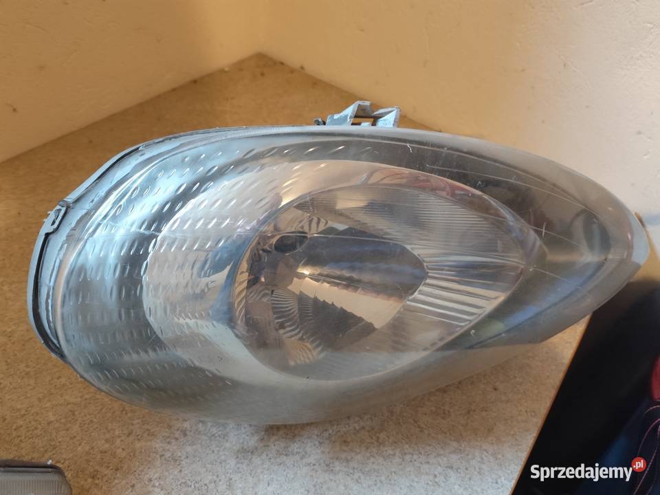 Sprzedam lampy przednie do NowanaMaster Trafić wielkopolskie Gniezno
