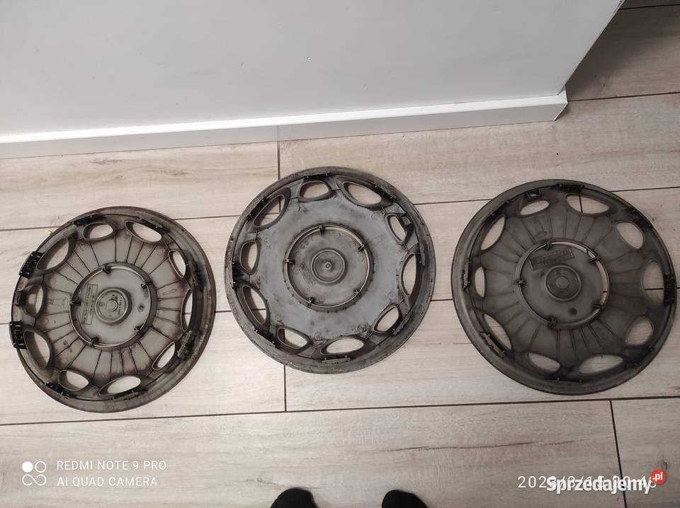 Oryginalne kołpaki 15 BMW e30 e36 Koła i felgi Kulesze Kościelne sprzedam