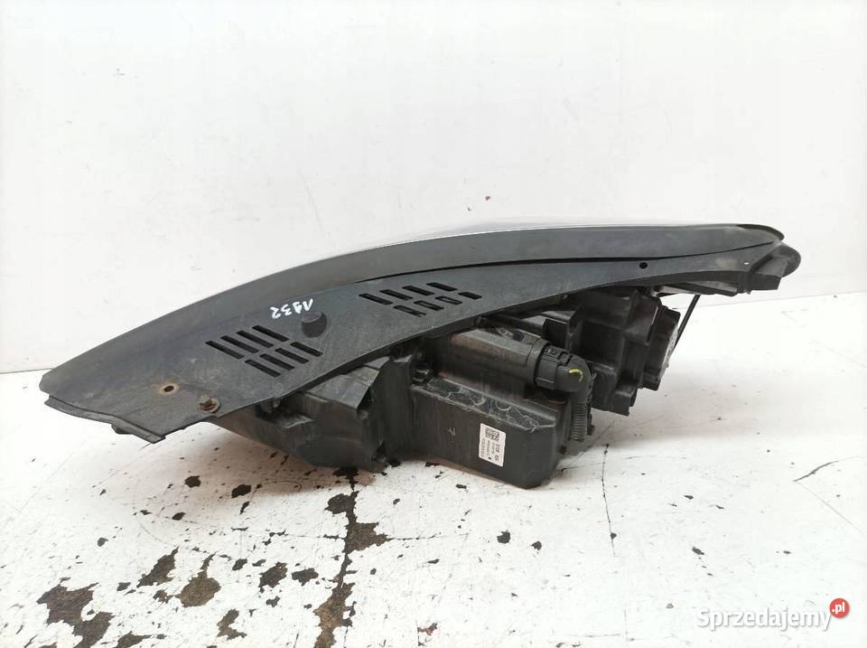 LAMPA PRZÓD PRAWA LED EU 92102D7700 Hyundai