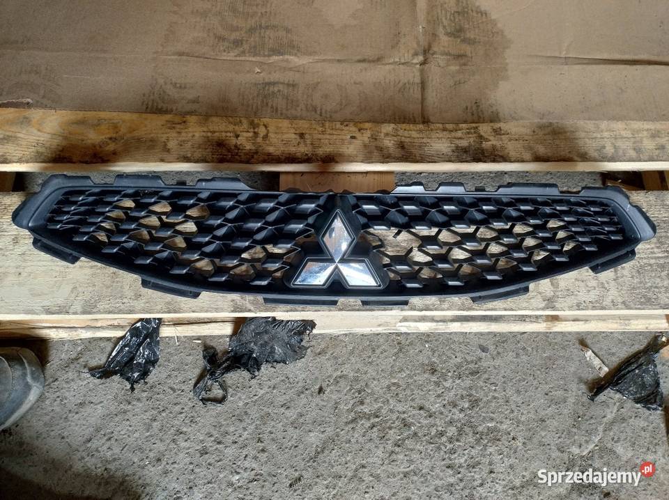 6402A380 Grill atrapa chłodnicy Mitsubishi space osobowe