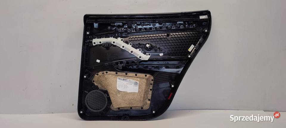 VW TAYRON BOCZEK PRAWY TYŁ ROLETKA