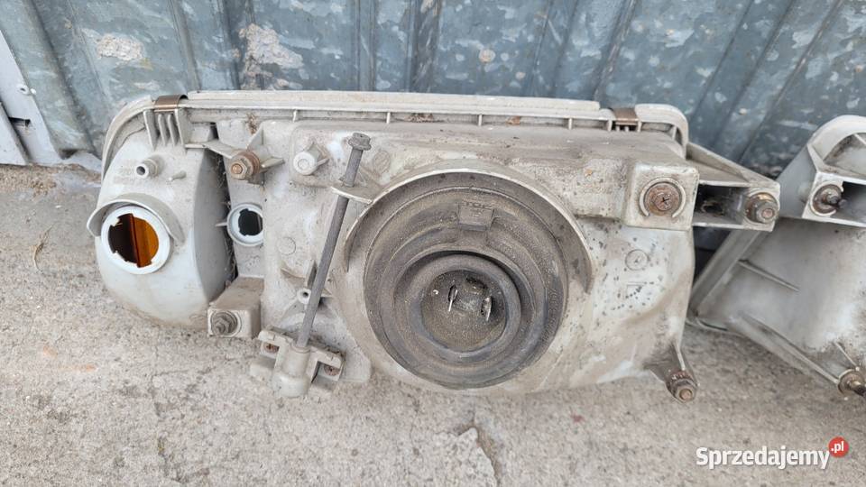 Suzuki Vitara 8899 Lampy przednie komplet