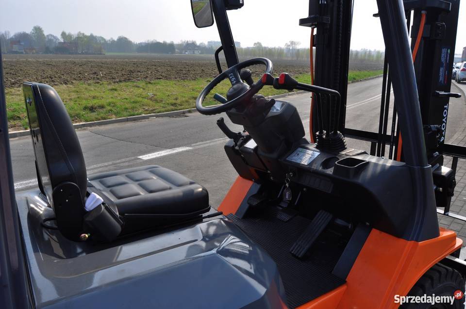 TOYOTA 027FG25używany wózek widłowy z gwarancją małopolskie Zator sprzedam