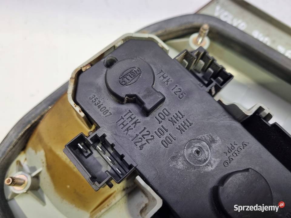 LAMPA PRAWA Volvo 940 960 TYLNA W KLAPĘ prawy lubelskie Chełm
