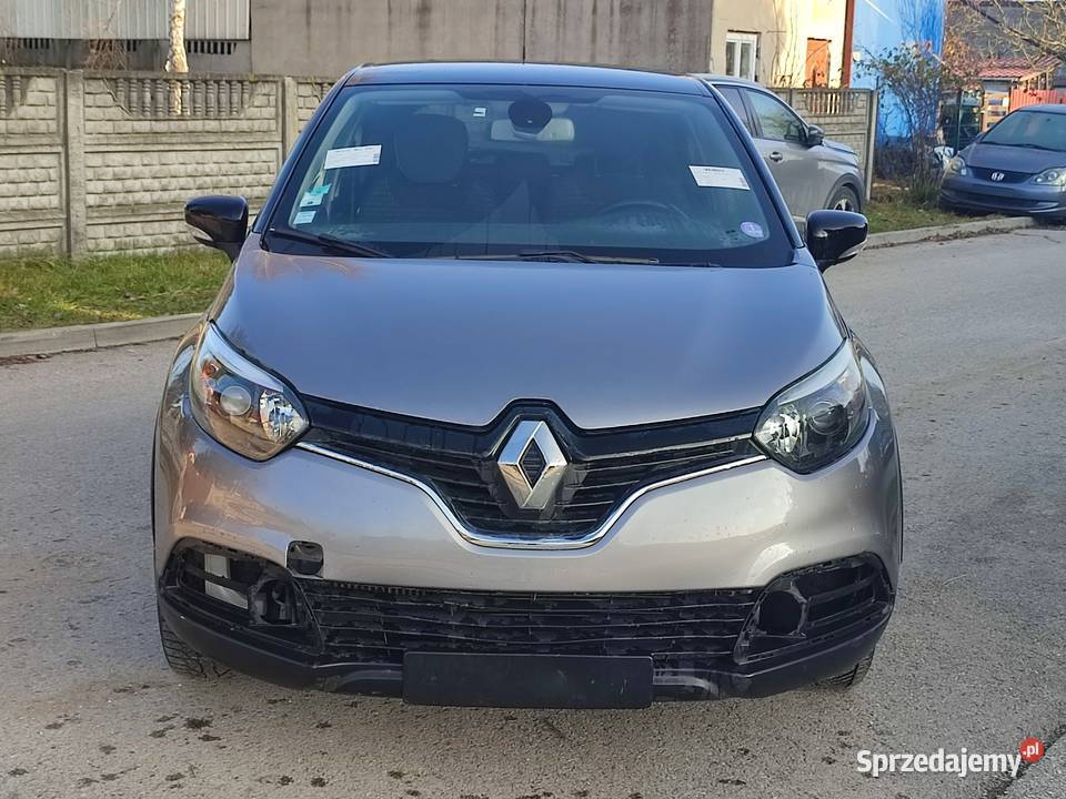 Captur 12 benzyna automat navi klimatronik 84695 1149cm3