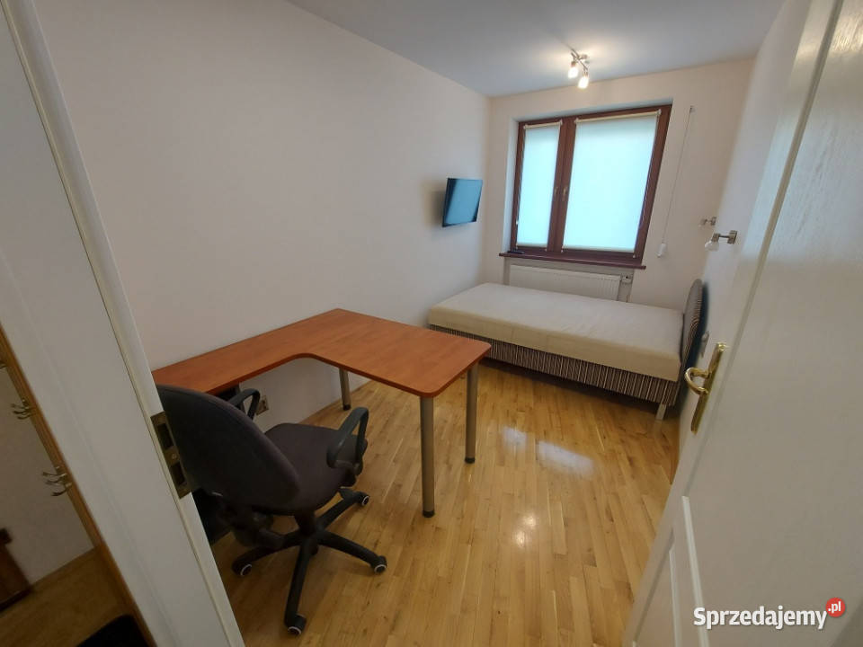 Zalew Bagry Gliniana 17 3 pokoje 595 m2 miejsce Piętro 1 Kraków