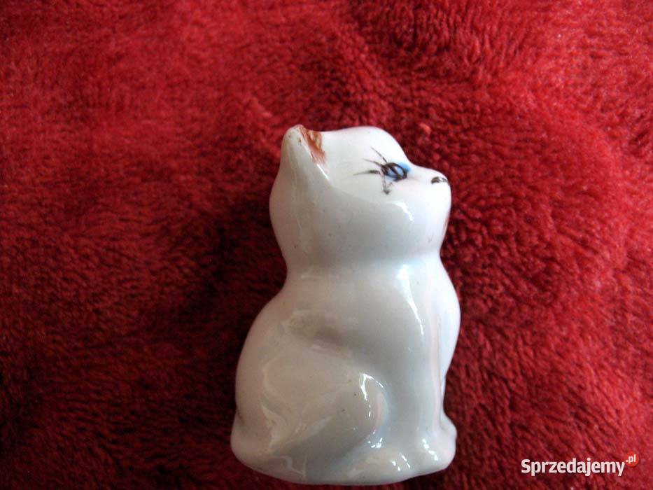 Kot malutki biały kotek porcelana 45 x 3 x 25 Siedlce