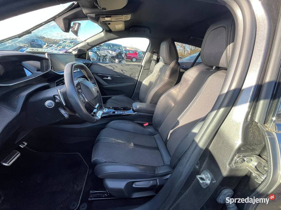 PEUGEOT 208 II 12i PureTech 130 GT Line EAT8 wielkopolskie