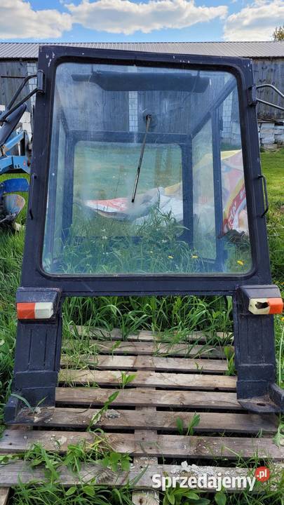 Kabina do Władymirec ruski t25 c330 c360 ursus nieuszkodzony Ciągniki