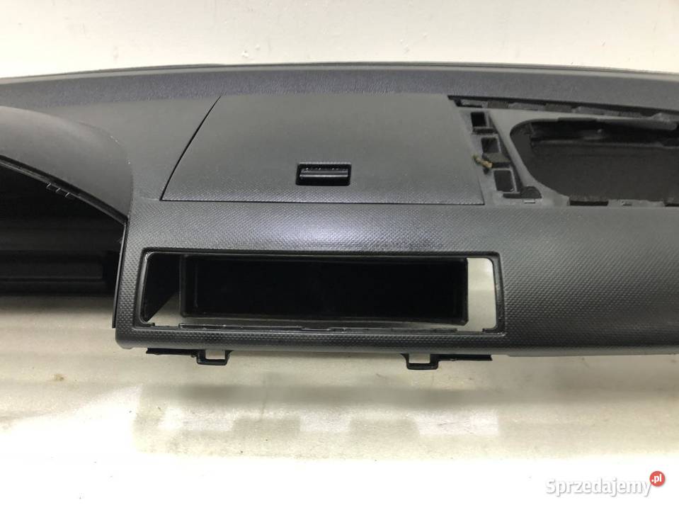 DESKA ROZDZIELCZA KOKPIT MAZDA 2 DY 0207