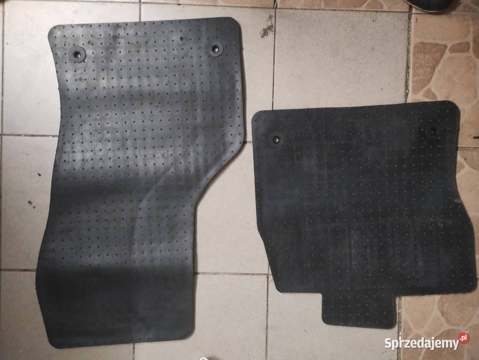 Dywaniki gumowe skoda octavia 13 passat B8 14 sprzedam