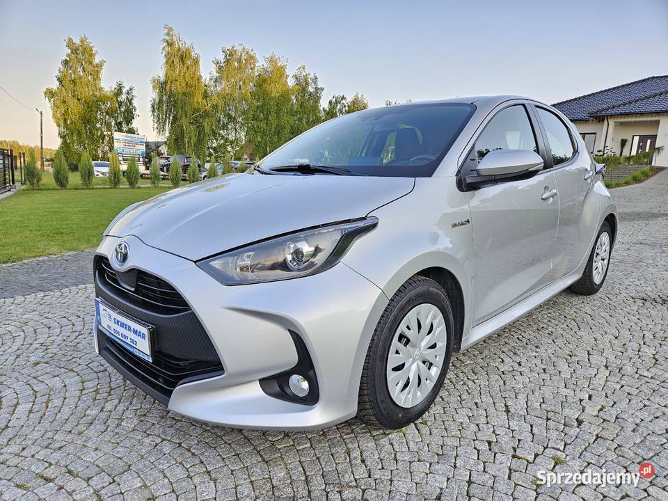 TOYOTA YARIS IV COMFORT SalonPL 1WŁ 2020 XI 15 asystent pasa ruchu Sieradz
