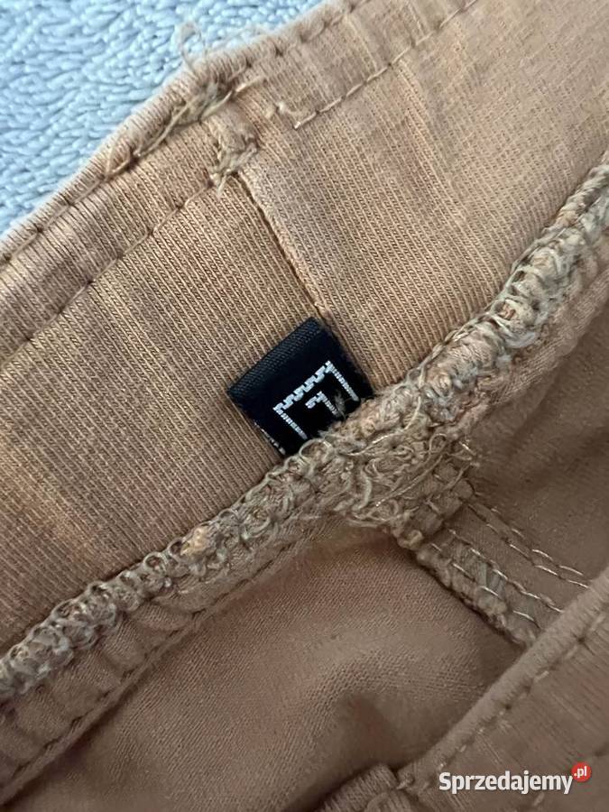 Spodnie jegginsy rurki skinny beżowe