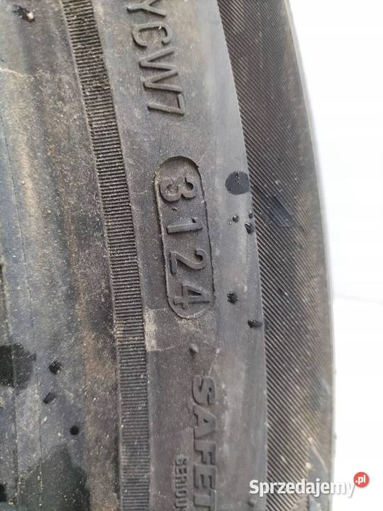 OPONA ZIMOWA KUMHO WINTERCRAFT WP52 EV 23545R18